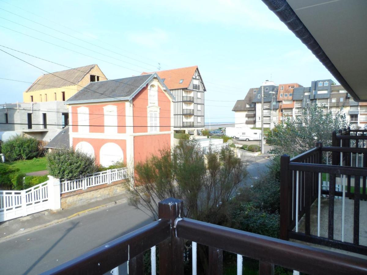 Appartement Confortable 2P Proche Plage Avec Parking Et Internet A Cabourg - Fr-1-487-302 Exterior photo